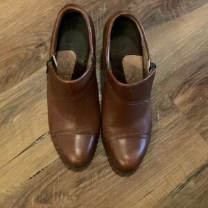 Women’s leather ankle boots